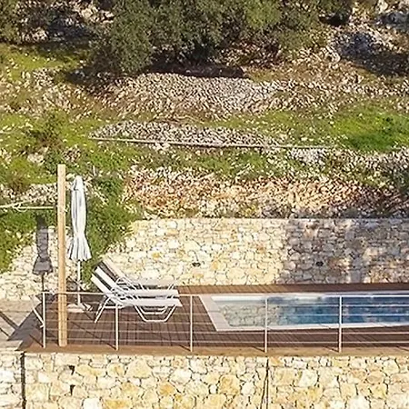 Villa Castelli