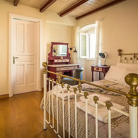 Villa Castelli Acharavi (Corfu)